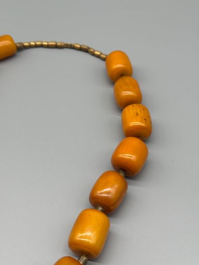 ART DECO CATALIN BAKELITE “MISKETA” NECKLACE...