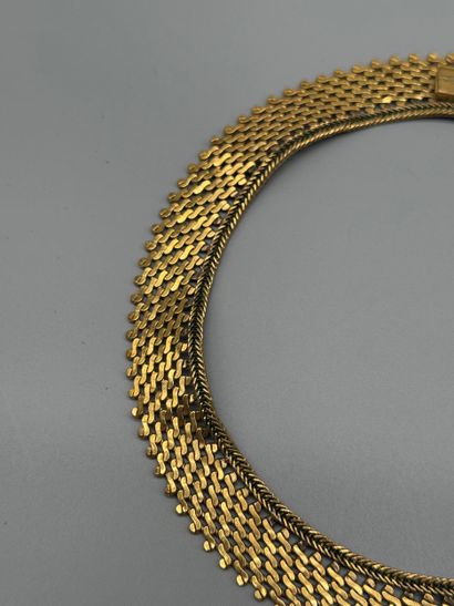 CHOKE NECKLACE WITH FRINGE, MADE OF LAMINATED...