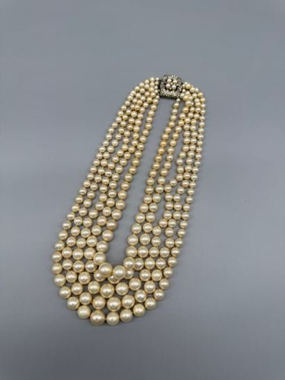 MAJORICA Five-strand imitation pearl necklace...