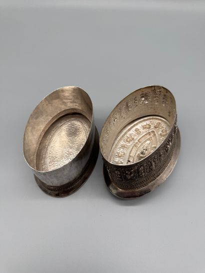 BURMA (MYANMAR) SILVER BETEL BOX circa 1890–1910
Oval...