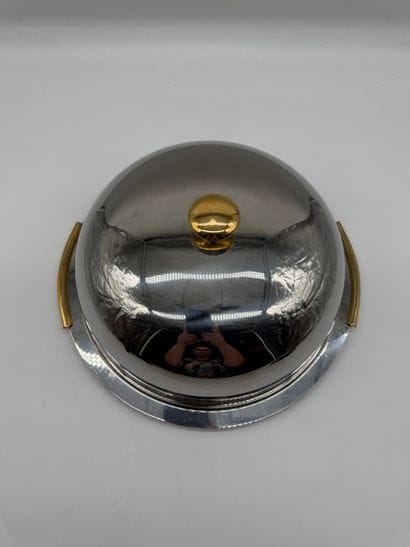 Silver plated serving bell
Oval silver plated...