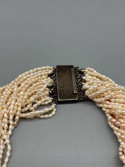 DRAPED NECKLACE MADE OF FRESHWATER CULTURED...