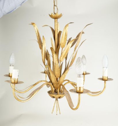 JANSEN, dans le goût de
Lustre en métal doré...