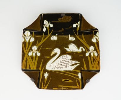 KELLER et GUERIN, Lunéville
Cygnes et Iris
Assiette...