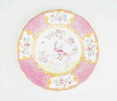 MINTON
Assiette en porcelaine à décor de...