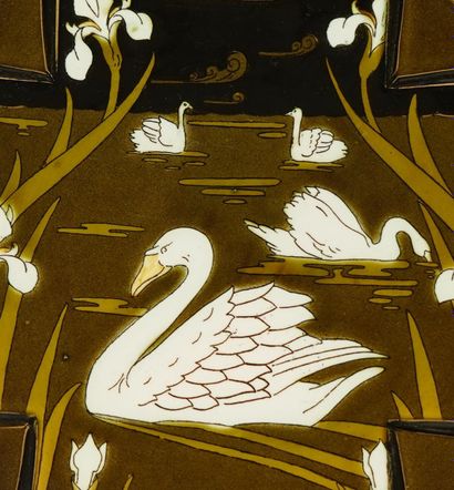 KELLER et GUERIN, Lunéville
Cygnes et Iris
Assiette...