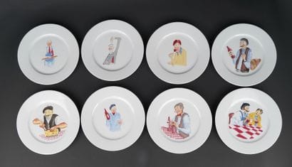 H WALLDEYS pour REVOL
Suite de 8 assiettes...