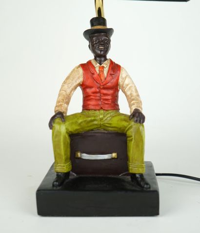 Pied de lampe en composition polychrome figurant...