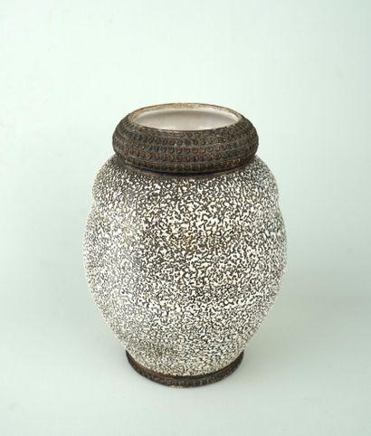 Jean BESNARD, dans le goût de
Vase ovoïdale...
