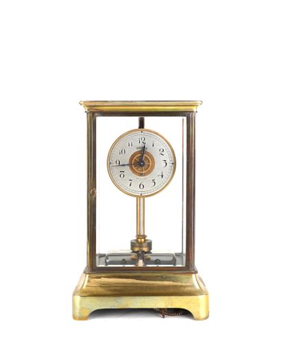 Pendule cage en laiton doré de marque Regina
XXe...
