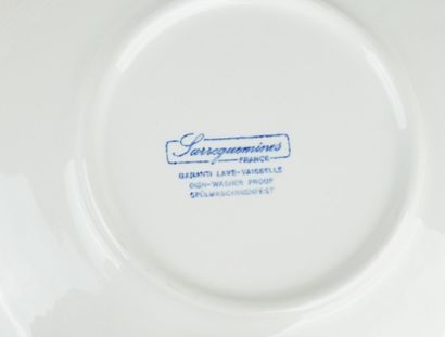 SARREGUEMINES
Suite de 9 assiettes à dessert...