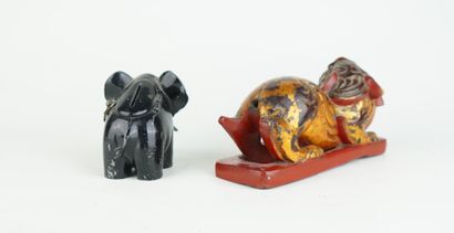 Réunion de deux sujets :
L'un asiatique en...