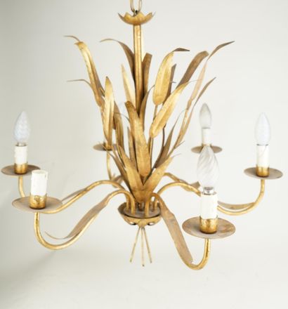 JANSEN, dans le goût de
Lustre en métal doré...