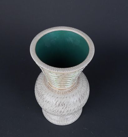Jacques BREUGNOT (1924-2013)
Vase de forme...