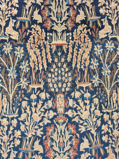 PERSE
NAIN
Tapis en laine et soie à riche...