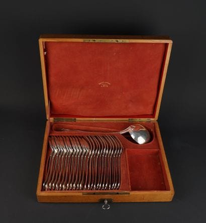 Ménagère en argent 950°/00 comprenant une...