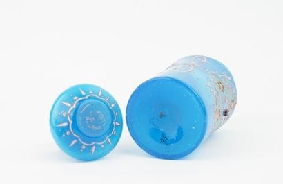 BOHEME pour l'Orient
Flacon en opaline bleue,...