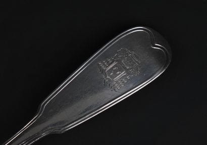 Louche en argent 950°/00, modèle filets
Poinçon...