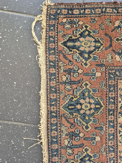 PERSE
SENNEH
Tapis en laine à décor de Boteh...
