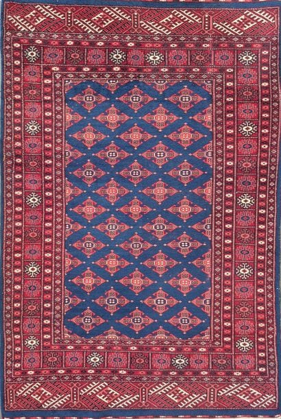 PAKISTAN
Tapis laine
189 x 121,5 cm
Petits...