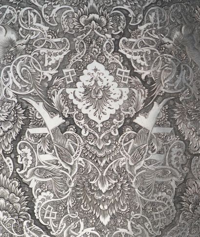 IRAN
Plateau en argent 800°/00 à riche décor...