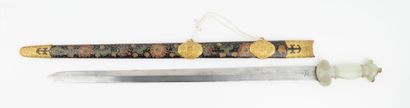 Rare épée droite d’apparat dite Jian (劍)....