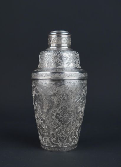 IRAN
Shaker en argent 800°/00 à riche décor...