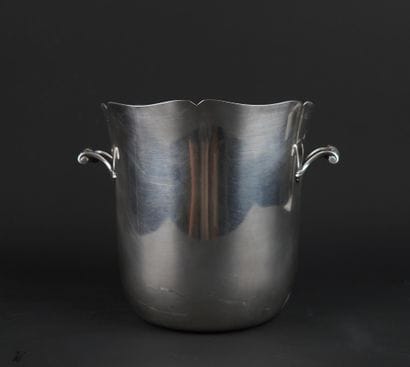 ERCUIS
Seau à champagne en métal argenté
Col...