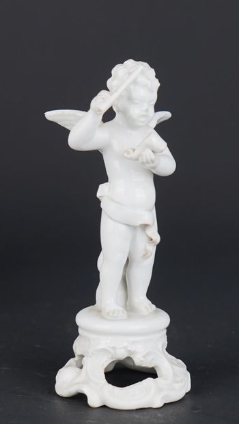 Suite de huit angelots musiciens formant...