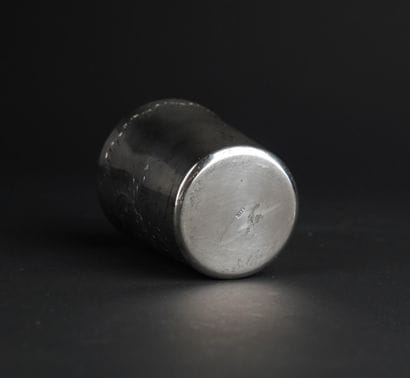 Timbale en argent 950°/00 à décor de peignées...