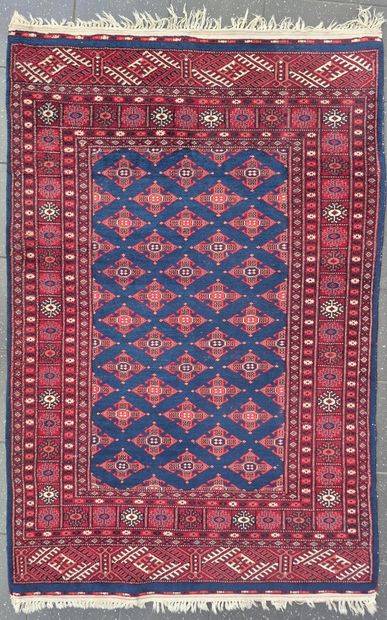 PAKISTAN
Tapis laine
189 x 121,5 cm
Petits...