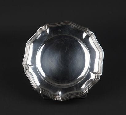 BROLIQUIER, LYON
Assiette ronde en argent...
