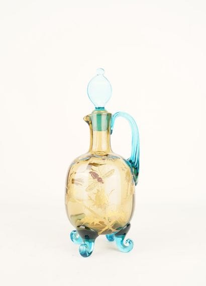 Carafe en verre bleu et jaune, dans le goût...