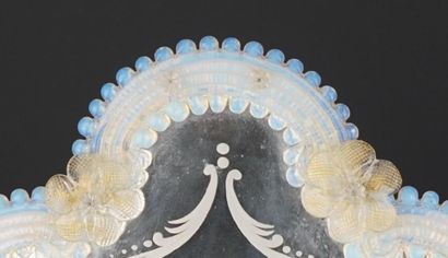 MURANO, attribué à
Miroir de table de forme...