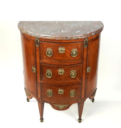 Commode demi-lune en bois de placage ouvrant...