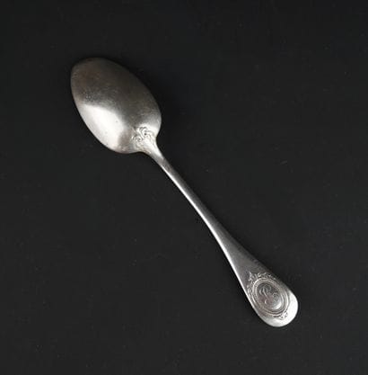 Cuillère en argent 950°/00, modèle uniplat
Poinçon...