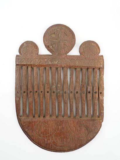 Passette à rubans de dentellière en bois...