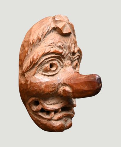 Netsuke japonais en bois représentant un...