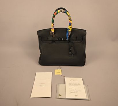 Hermès Birkin 30 – Sac en cuir grainé noir,...