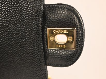 CHANEL Classic Flap – Sac à rabat en cuir...