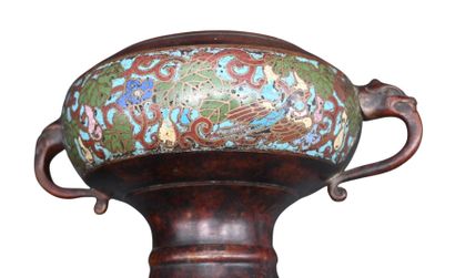 Brûle-parfum chinois en bronze et cloisonné...