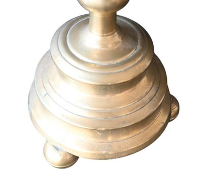 Bougeoir à broche en bronze, Flandres, fin...