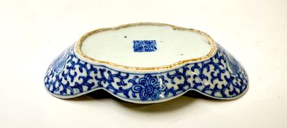 Rinçoir à pinceaux en porcelaine bleue et...