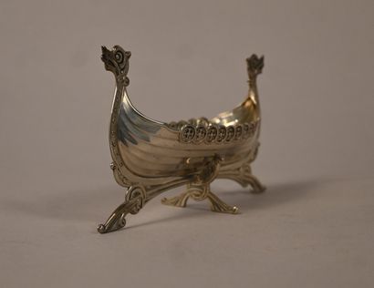 Norwegian silver drakkar, hallmarked 830S
Small...
