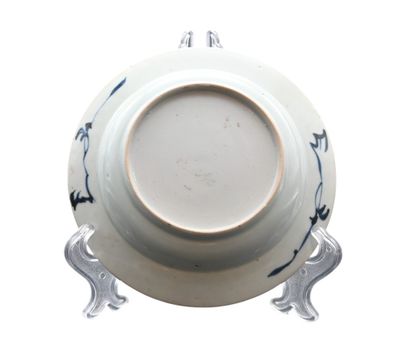 Assiette en porcelaine bleue et blanche,...