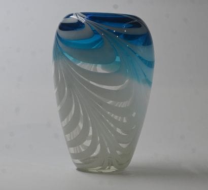 Vase en verre de Murano bleu et blanc en...