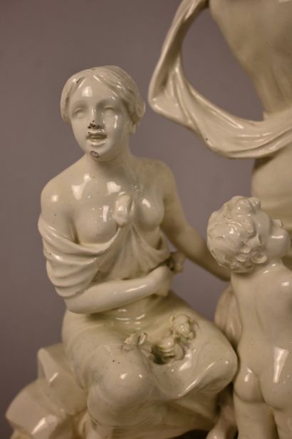 Groupe allégorique au faune, faïence émaillée,...