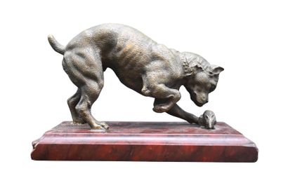 Sculpture en bronze « Chien et Rat » sur...