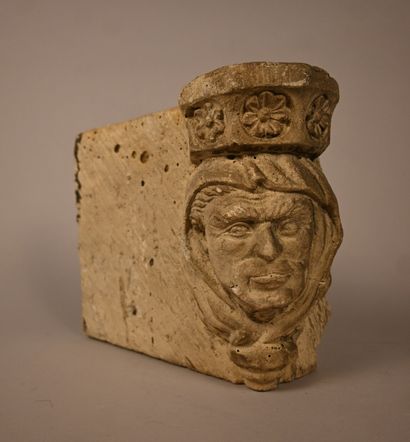 Fragment de cheminée néo-Renaissance en grès,...