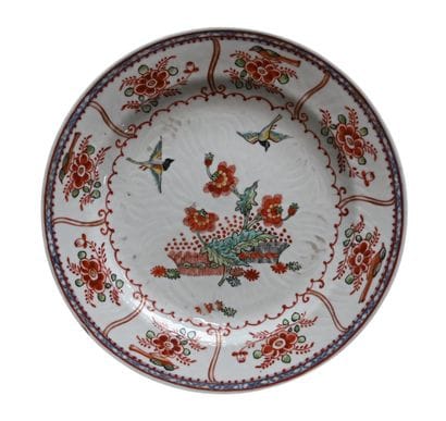 Assiette en porcelaine de Chine – Décor famille...